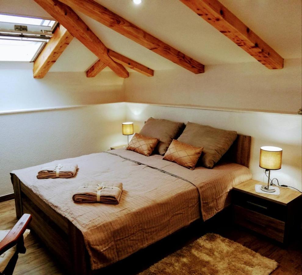 شقة Lux Attic Old Town Rab راب المظهر الخارجي الصورة